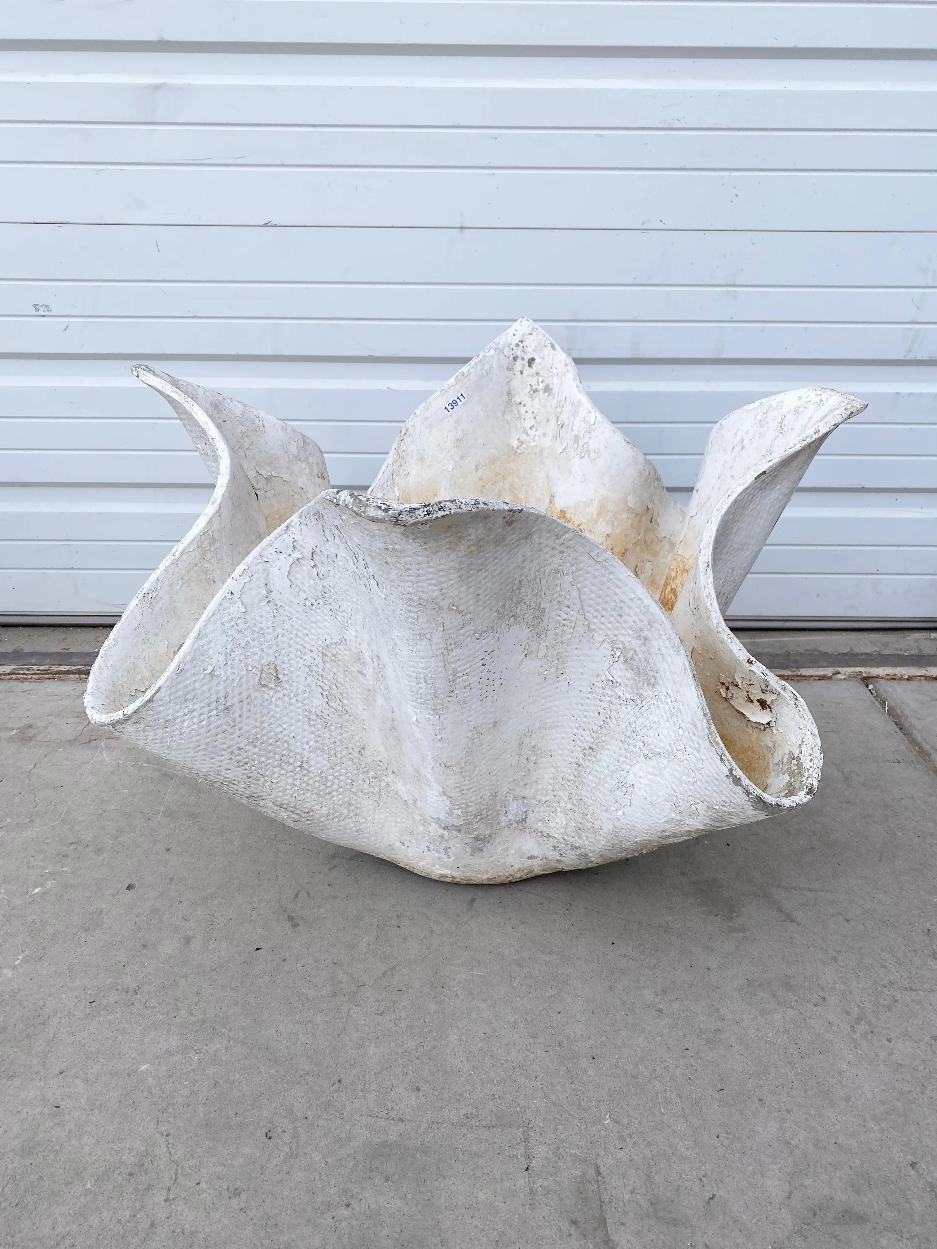 Unique Willy Guhl Tulip Planter