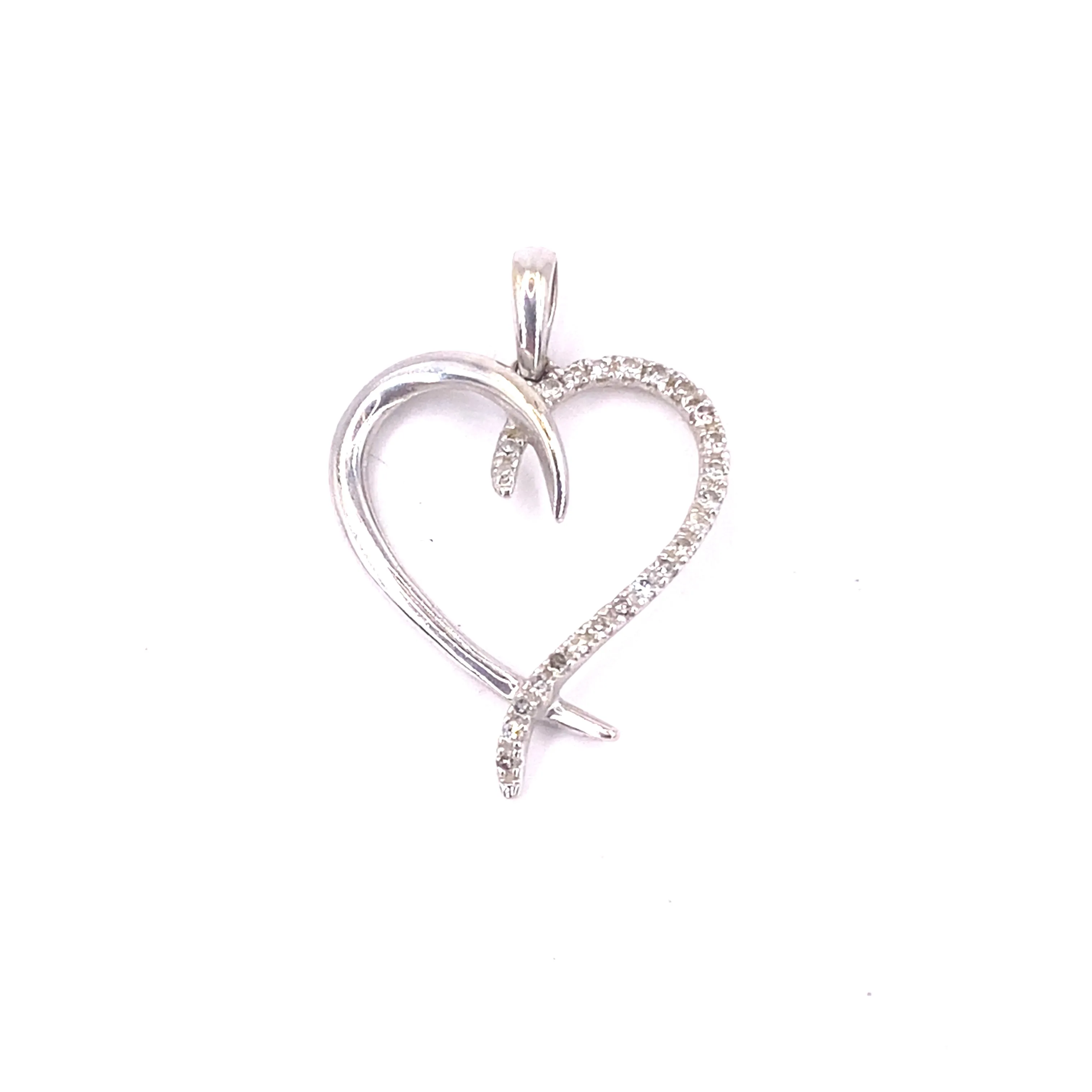 Women’s 9ct White Gold Diamond Heart Pendant - 0.10ct 1.2g